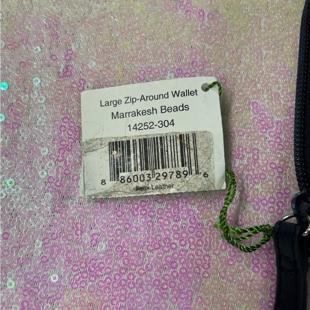 Vera Bradley| NWT Full size wallet zip around - Picture 5 of 6